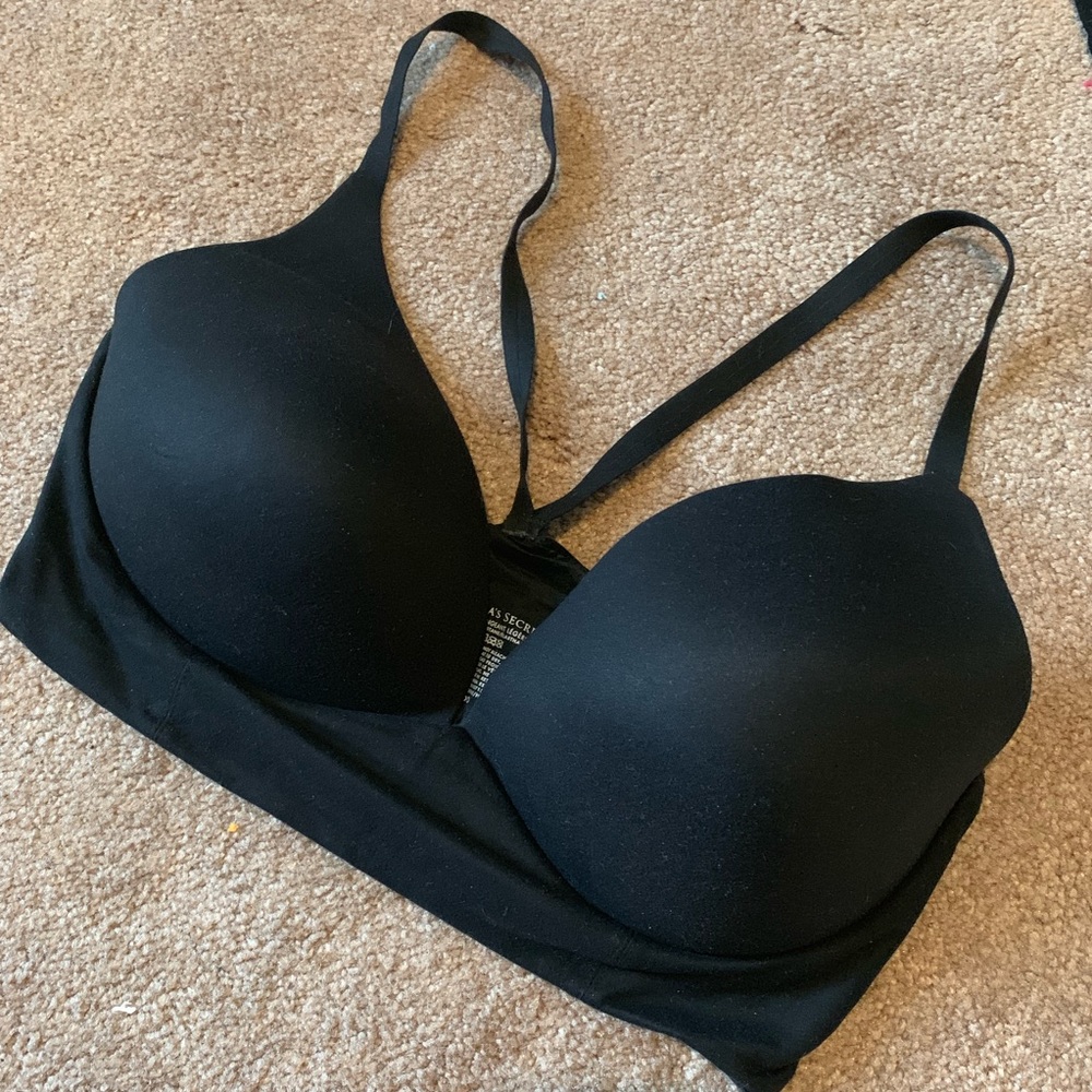 Victoria’s Secret Lightly Lined Plunge No-Wire Bra